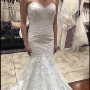 Wedding gown